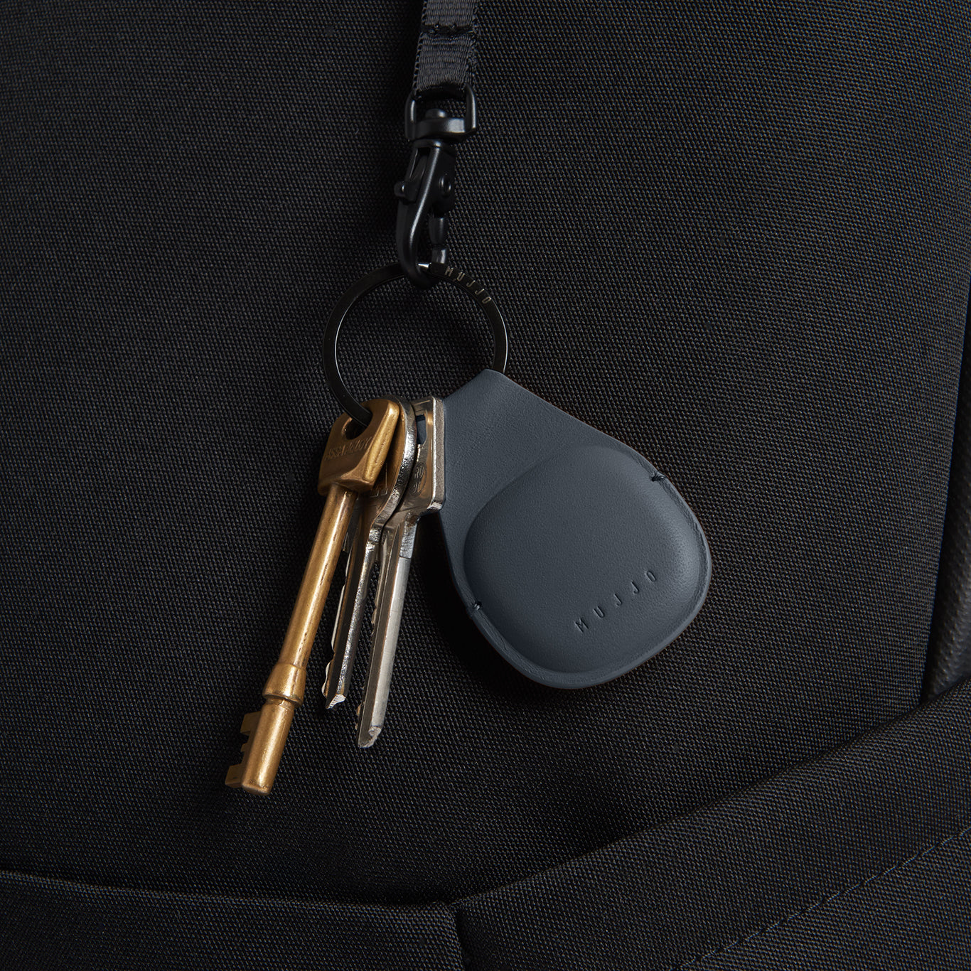 Canopy AirTag Keychain