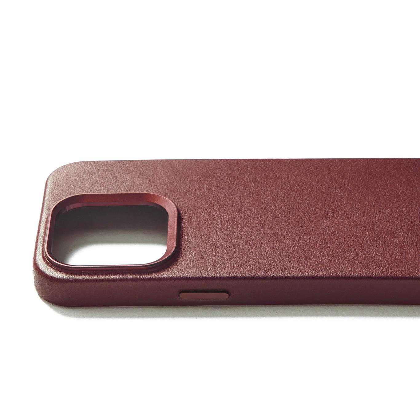 Mujjo Full Leather Case for iPhone 15 Pro, red