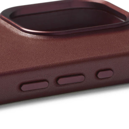 Mujjo Full Leather Case for iPhone 15 Pro, red, side buttons