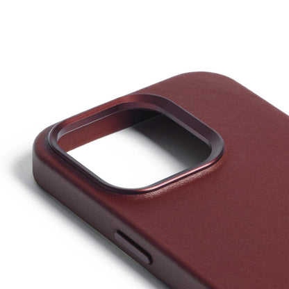 Mujjo Full Leather Case for iPhone 15 Pro, red
