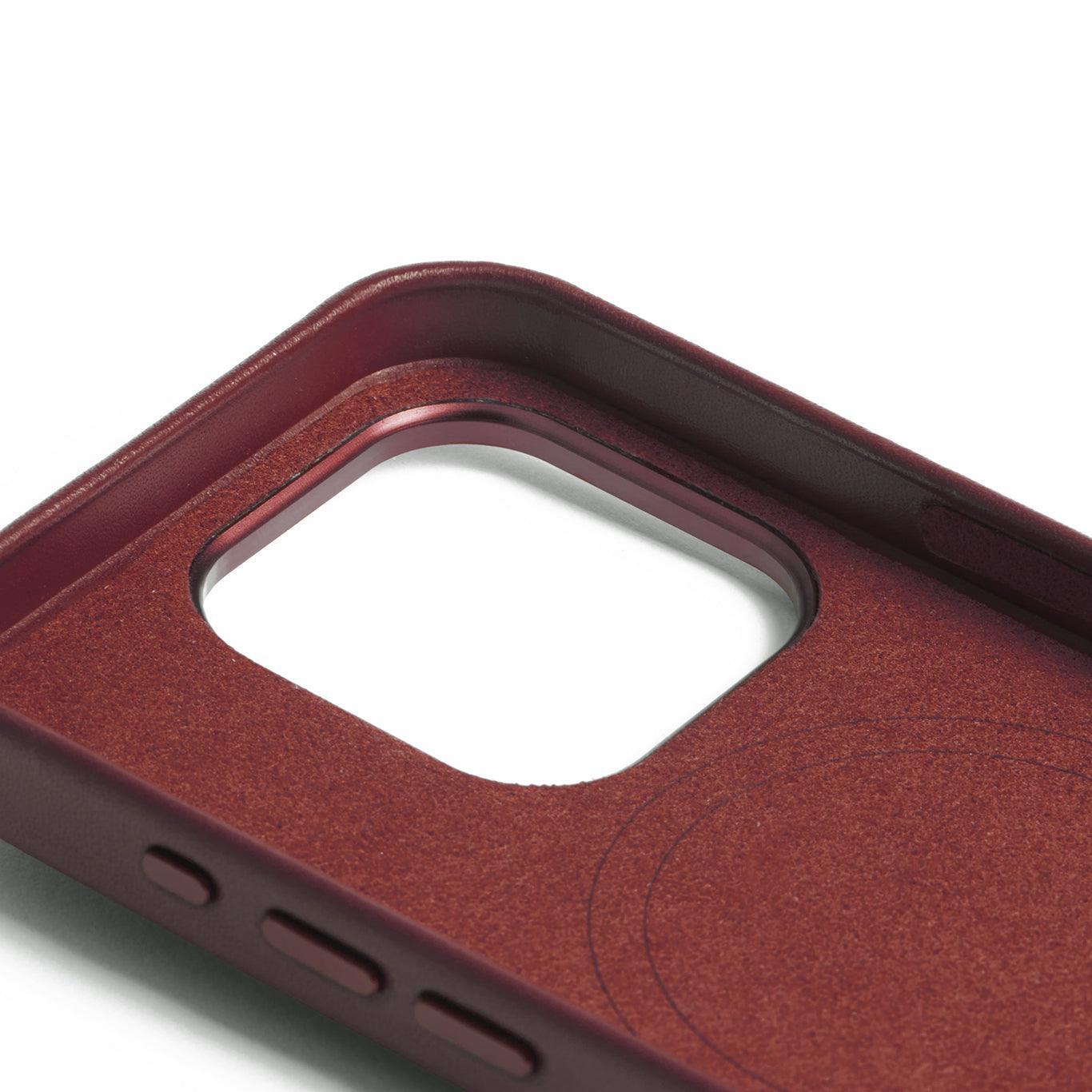 Mujjo Full Leather Case for iPhone 15 Pro, red