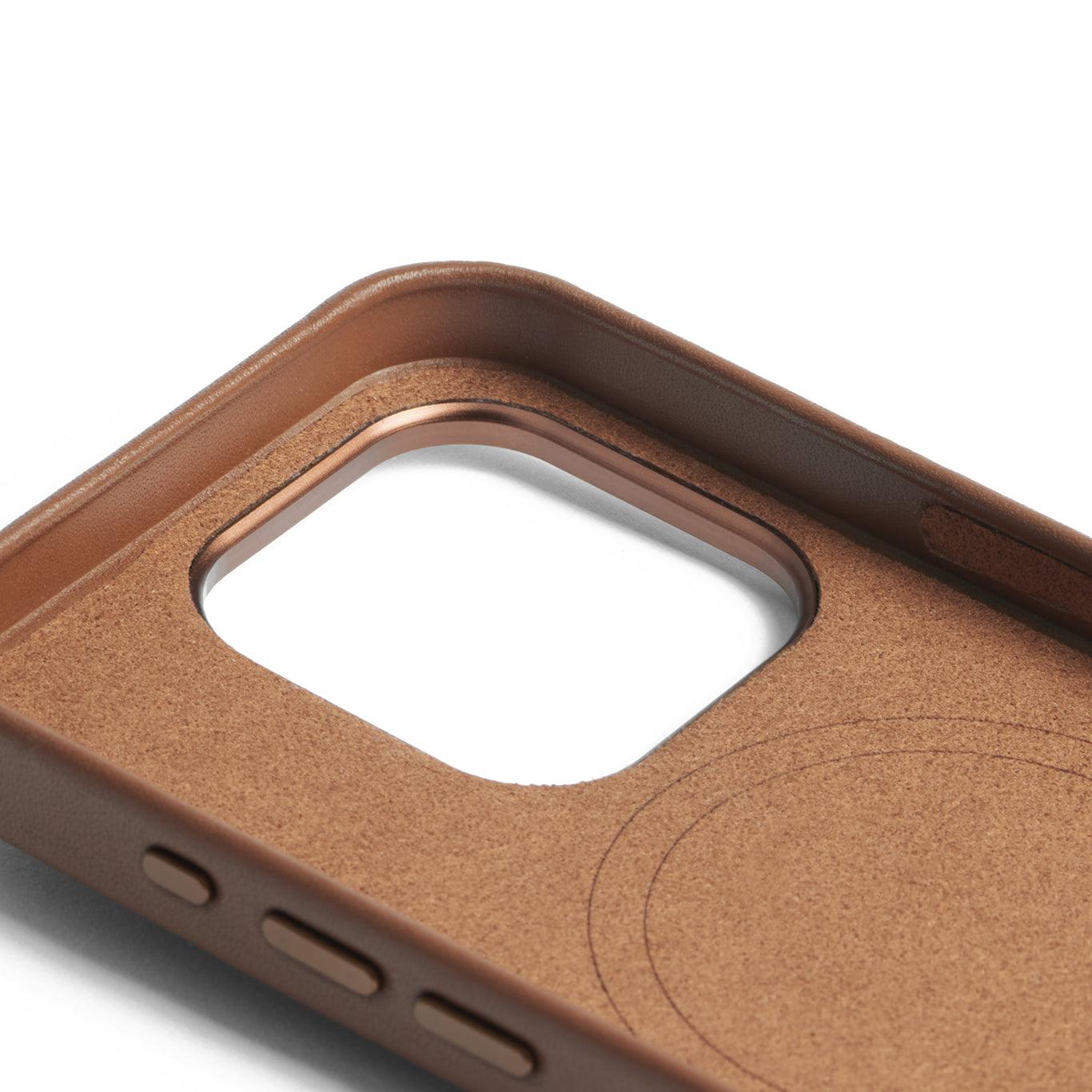 Mujjo Full Leather Case for iPhone 15 Pro, Tan