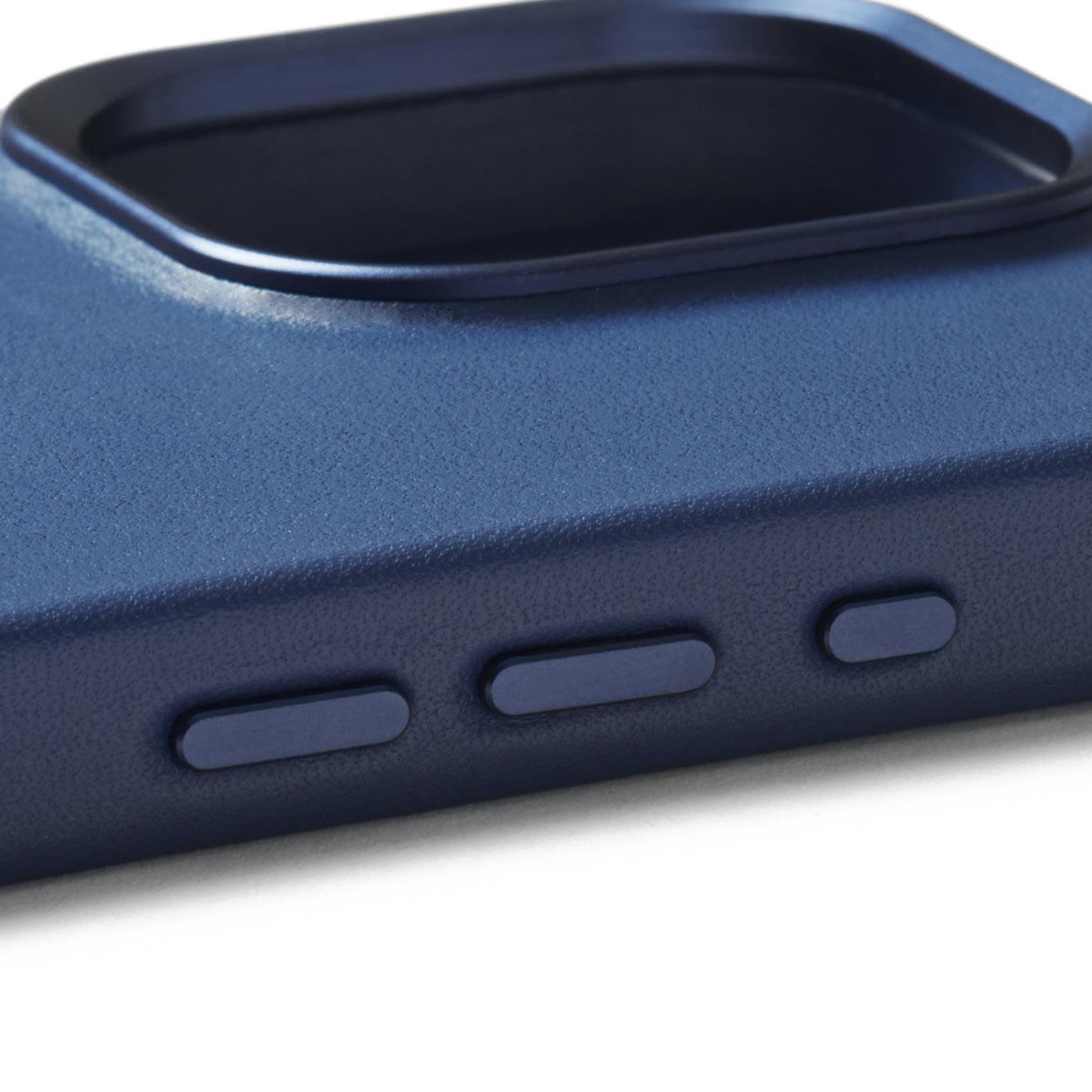 Mujjo Full Leather Case for iPhone 15 Pro Max, Monaco Blue, side buttons