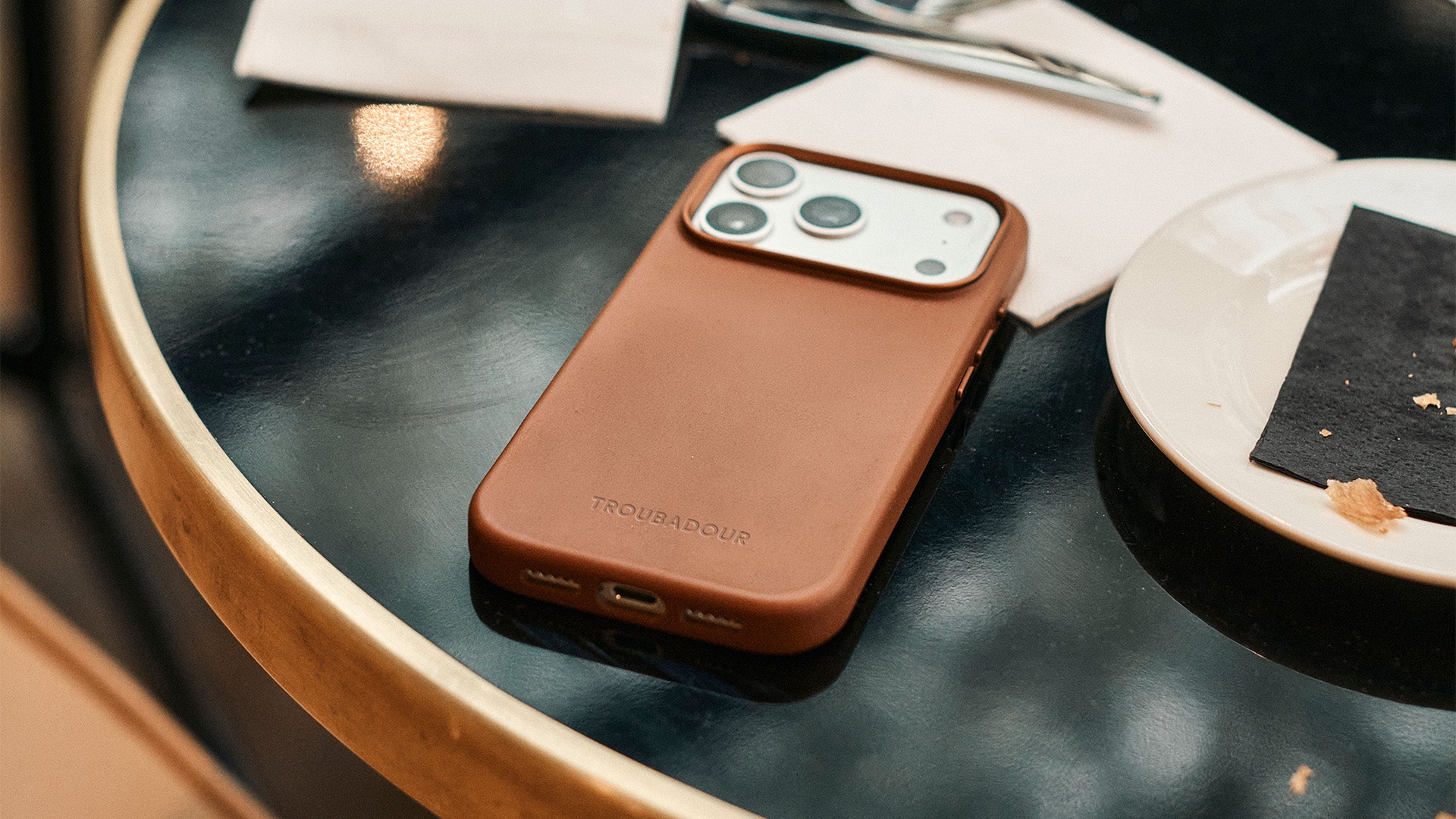 Mujjo Cases Now available on Troubadour
 
