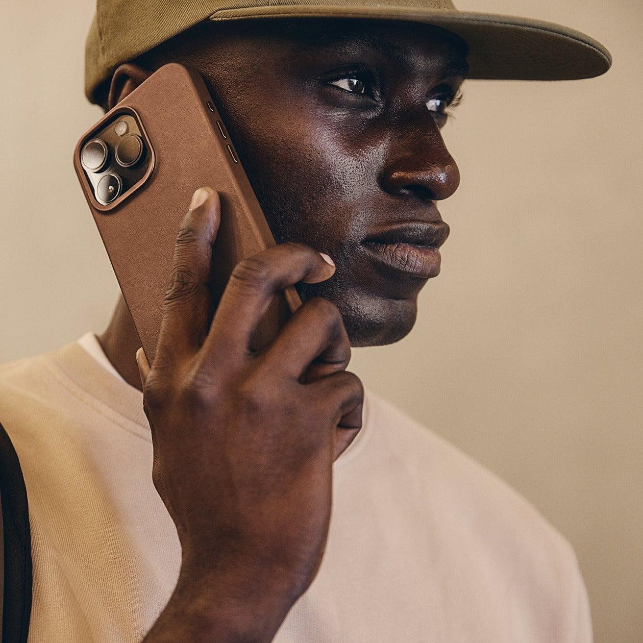Mujjo Full Leather Case for iPhone 15 Pro, Tan