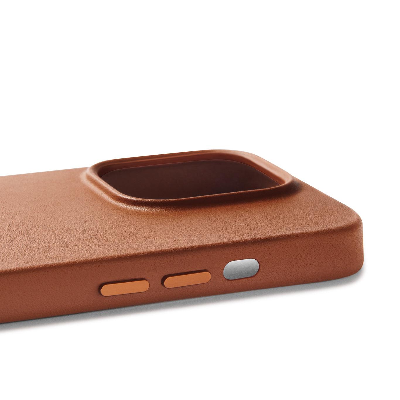 Mujjo Full Leather Case for iPhone 14 Pro, Tan, side buttons